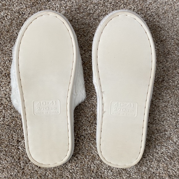 I Do Bridal Slide Slippers - Picture 6 of 8